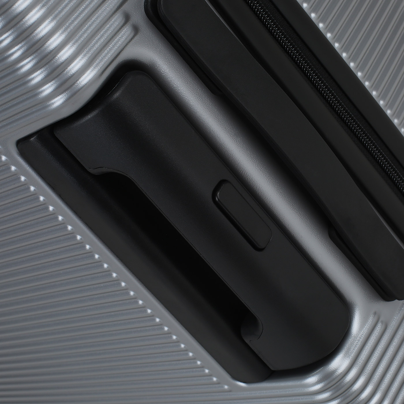 Чемодан маленький S из поликарбоната Karl Lagerfeld Ikonik 2.0