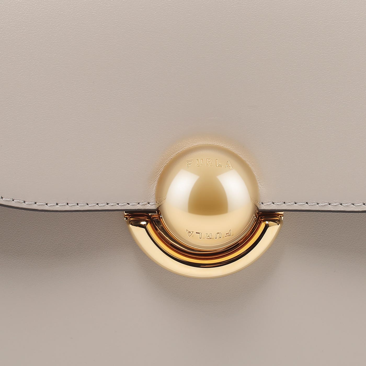 Сумка через плечо Furla Sfera