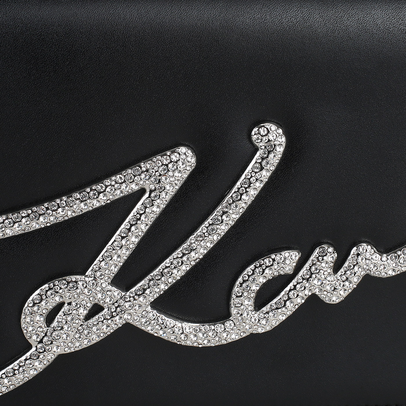 Сумка с регулируемой ручкой Karl Lagerfeld Signature