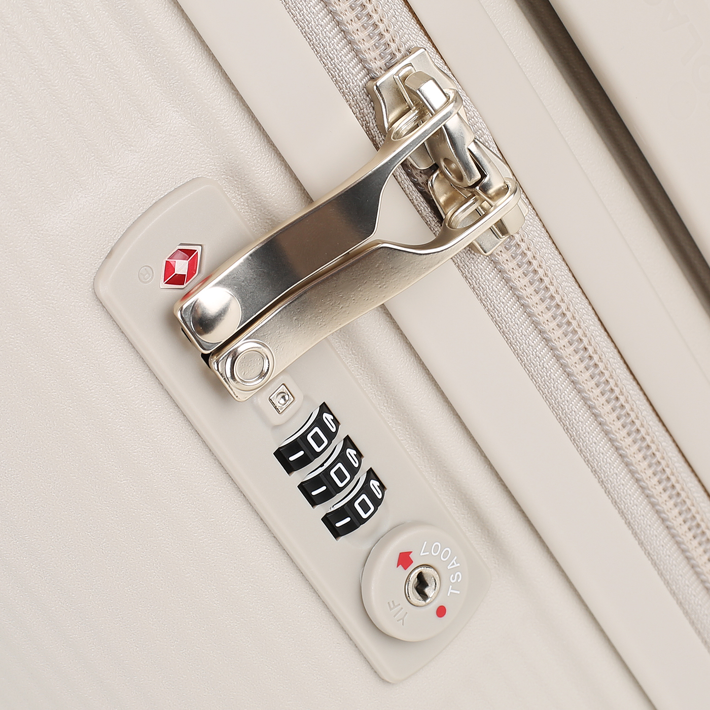 Чемодан маленький S из поликарбоната Echolac Dynasty