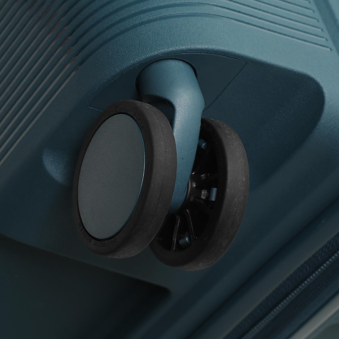 Чемодан большой L из поликарбоната Echolac Forza